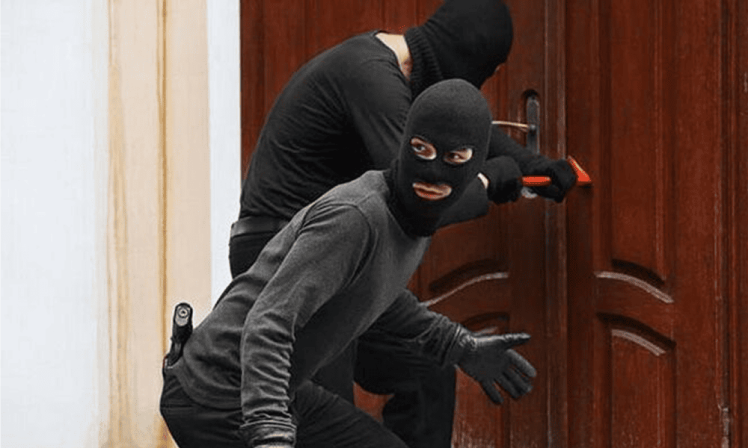 سیستم‌های ایمن‌سازی خودکار و منزل برای جلوگیری از دزدی