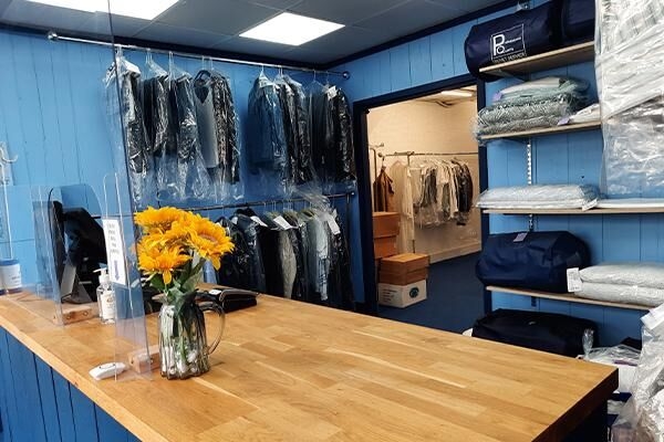 راهنمای گام به گام تأسیس خشکشویی و لاندری