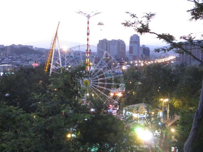  نقش فضاهای عمومی شهری در بازسازی سرمایه اجتماعی